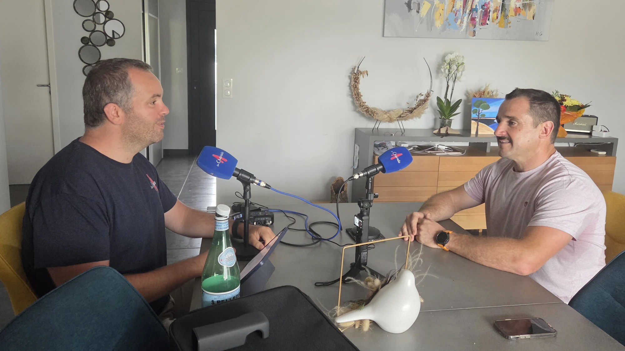 Beñat Auzqui et Yohan pendant leur rencontre pour le podcast La Cravate.