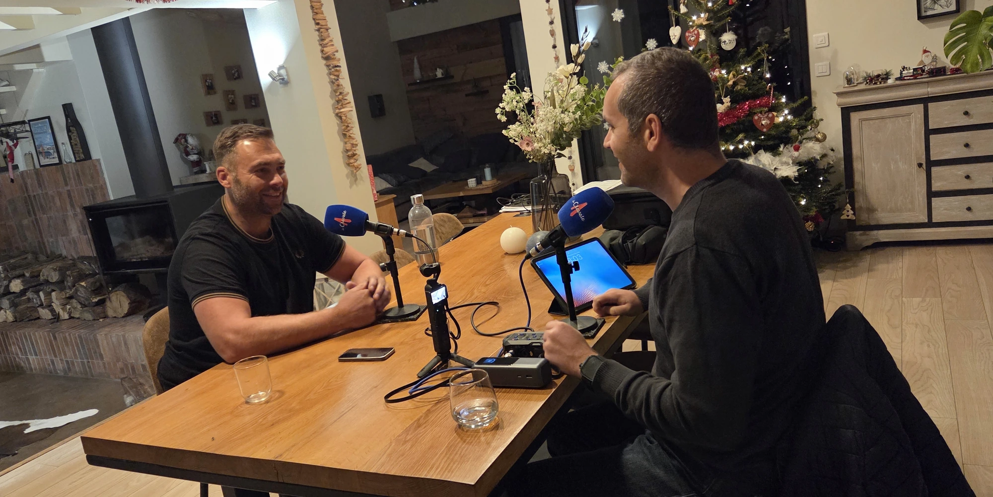 Brice Monzeglio et Yohan pendant leur rencontre pour le podcast La Cravate.