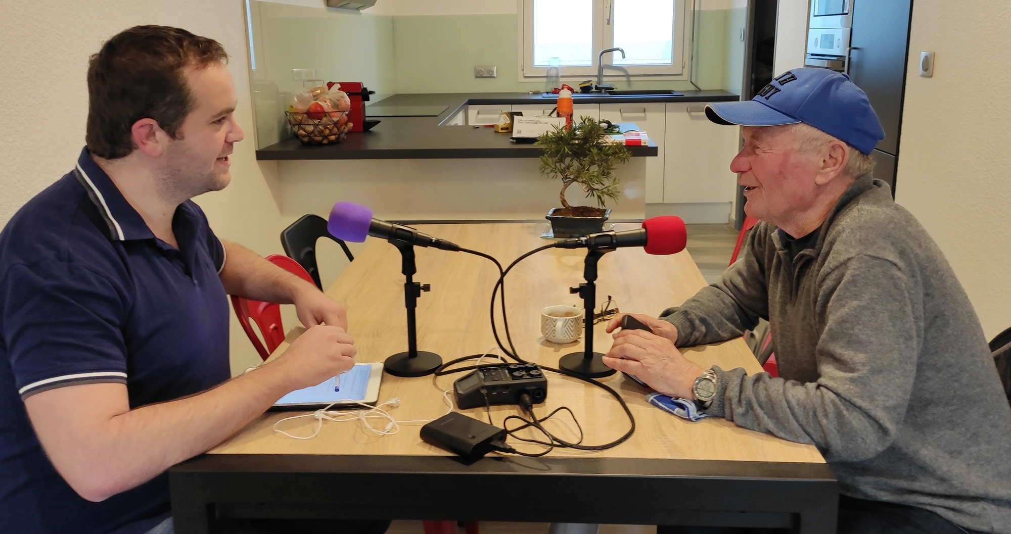 Henry Broncan et Yohan pendant leur rencontre pour le podcast La Cravate.